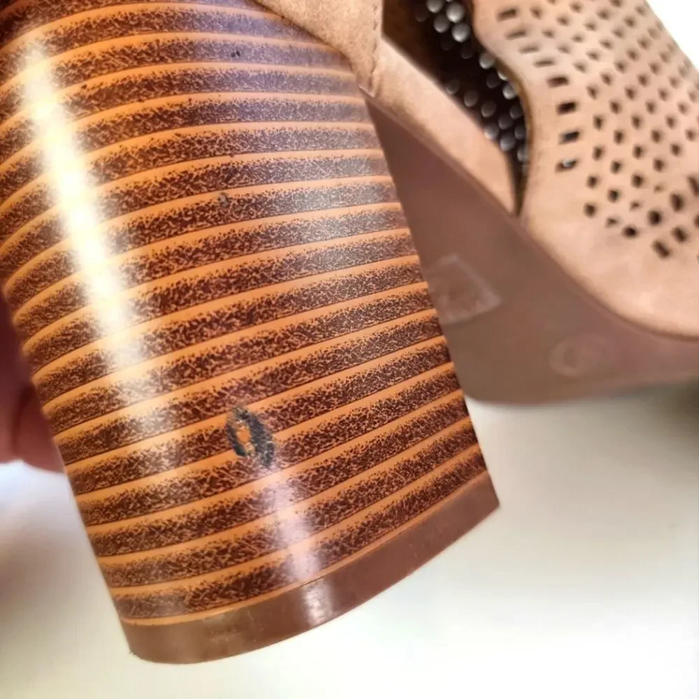 Parker & Sky Suede Heels Size 9